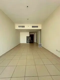 3 Bedrooms | Sea View | Built-in Wardrobes | Parking