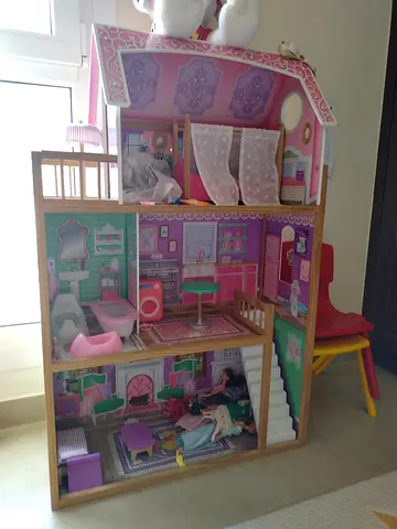 Doll house