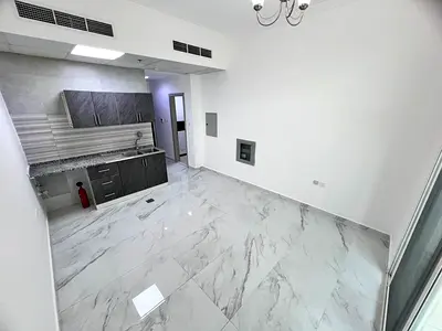 Second-tenant studio for annual rent in Al Jurf 3 near China Mall. AED 21,000 in 6 payments