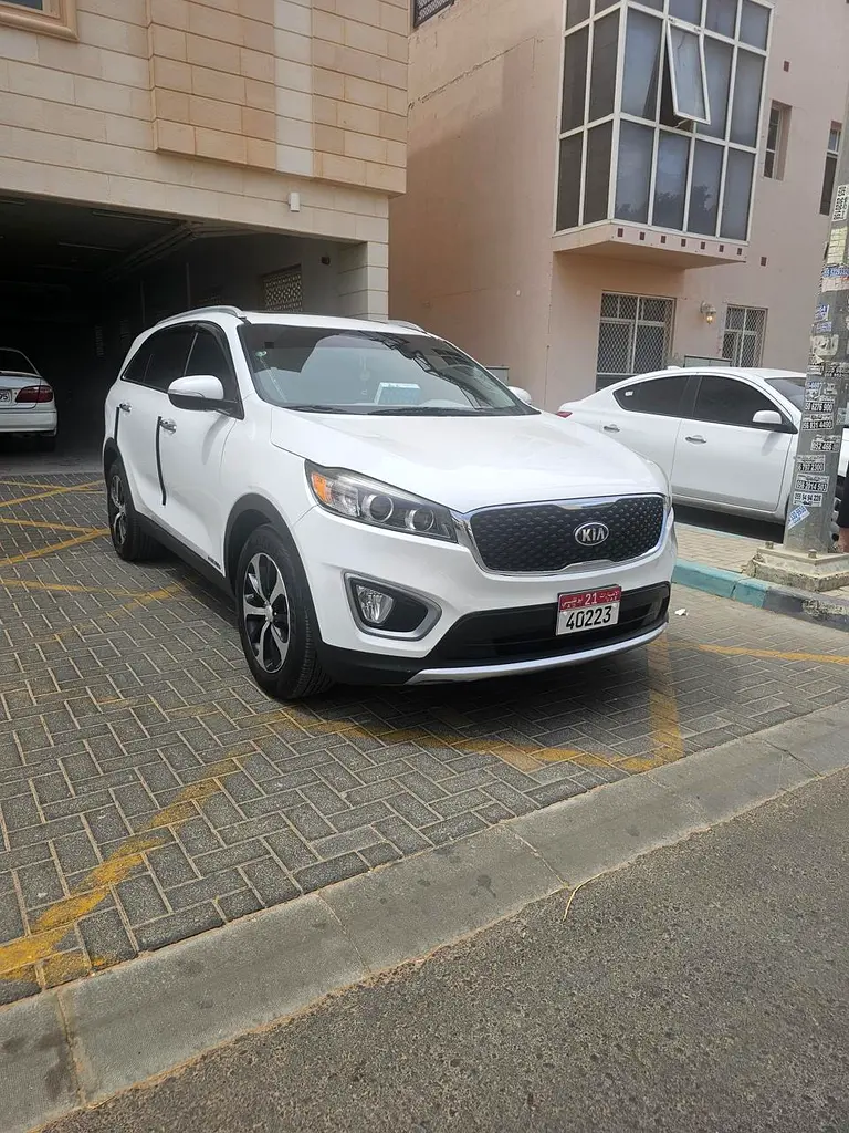 Kia Sorento 2017 — photo 1 of 19