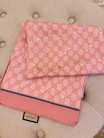 Gucci scarf