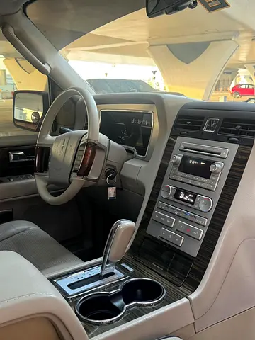 2009 Lincoln NAVIGATOR — фото 14