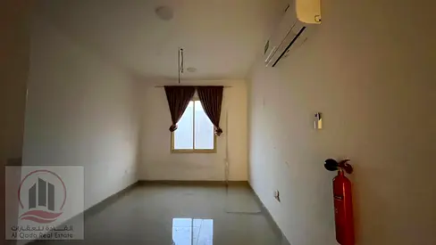 للإيجار استوديو عائلي في الروضة على شارع الشيخ عمار
