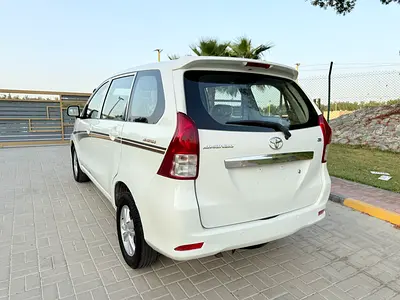2015 Toyota AVANZA 照片 11