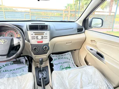 2015 Toyota AVANZA 照片 14