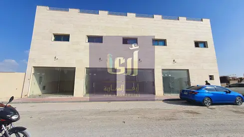 AMAZING OFFER BUILDING FOR SALE WITH 4 SHOPS LABOUR CMP WAREHOUSES ASKING 6 MILLION 7965 SQFT AREA BEHIND CEMENT FACTORY