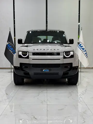 Land Rover Defender P400 X-Dynamic HSE