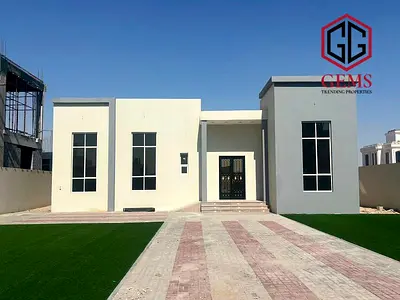 LUXURY VILLA | GROUND FLOOR ONLY | STUNNING GARDEN