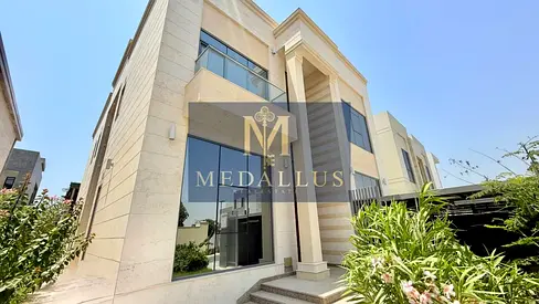 5 BHK Ready - Exclusive Villa - Sophisticated Living - High Investment Opportunity.