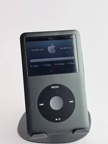Apple iPod Classic 7th Gen 160GB