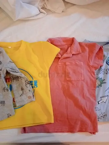 Lot of 3 kids summer t-shirts - size small