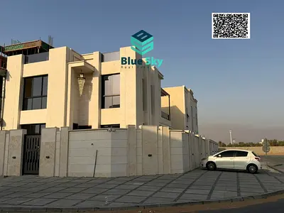 Best Price | 4BR Corner Villa