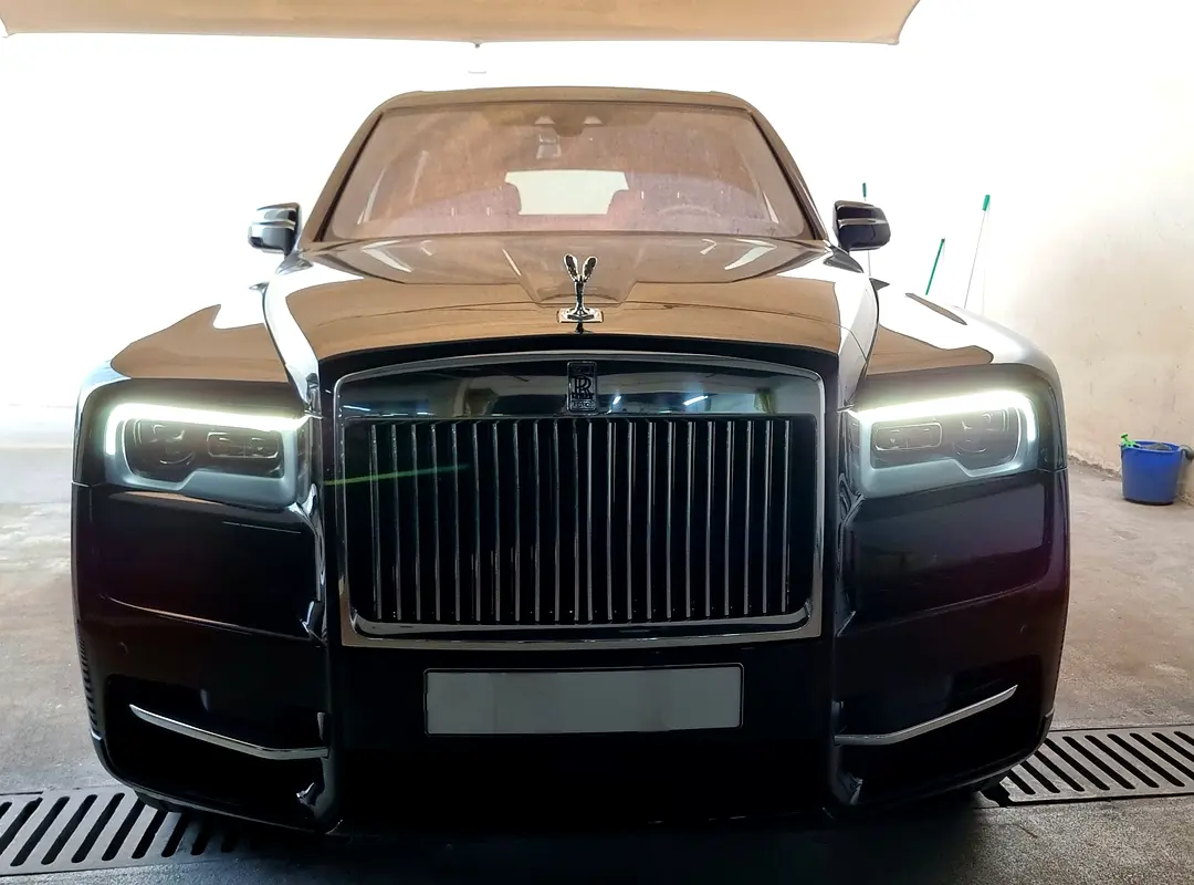 Rolls-Royce Cullinan 2019 — photo 1 of 20