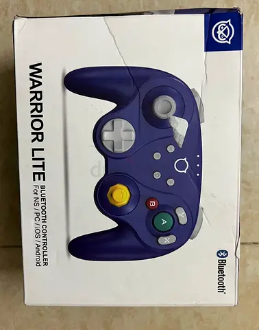 Warrior Lite Bluetooth GameCube-style Controller (Used, Boxed)