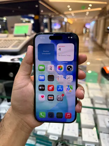Apple iPhone 15 (128 GB) - Black