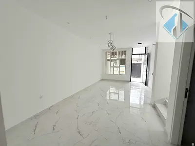 فيلا للايجار بسعر 85.000 الف مكونه من 5 غرف