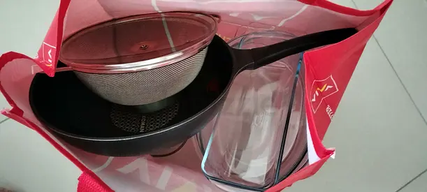 Glass bakeware and wok