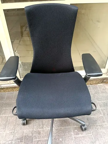 Selling Embody Ergonomic chair.good condition only little use