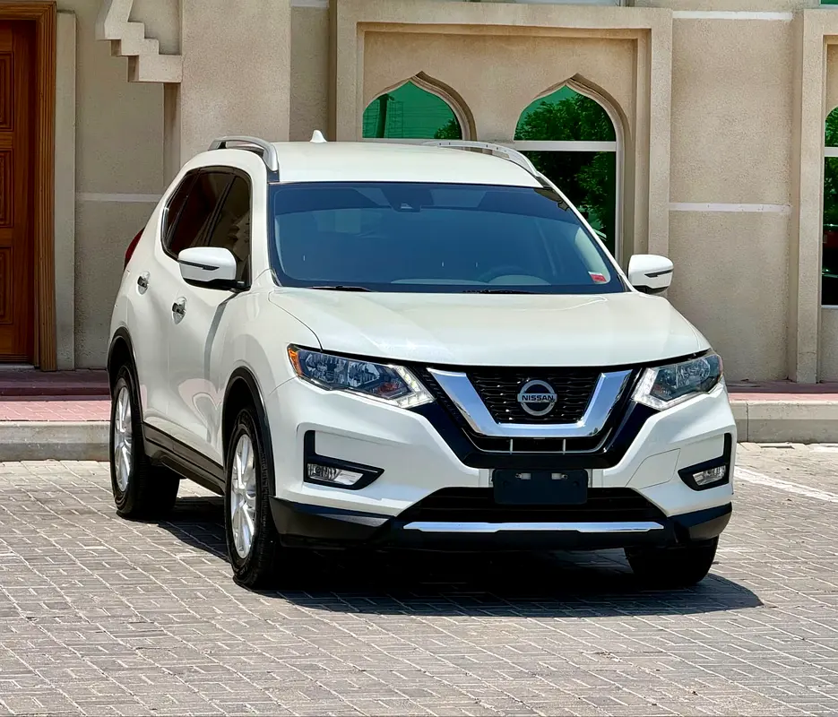 Nissan Rogue 2020 — photo 1 of 18
