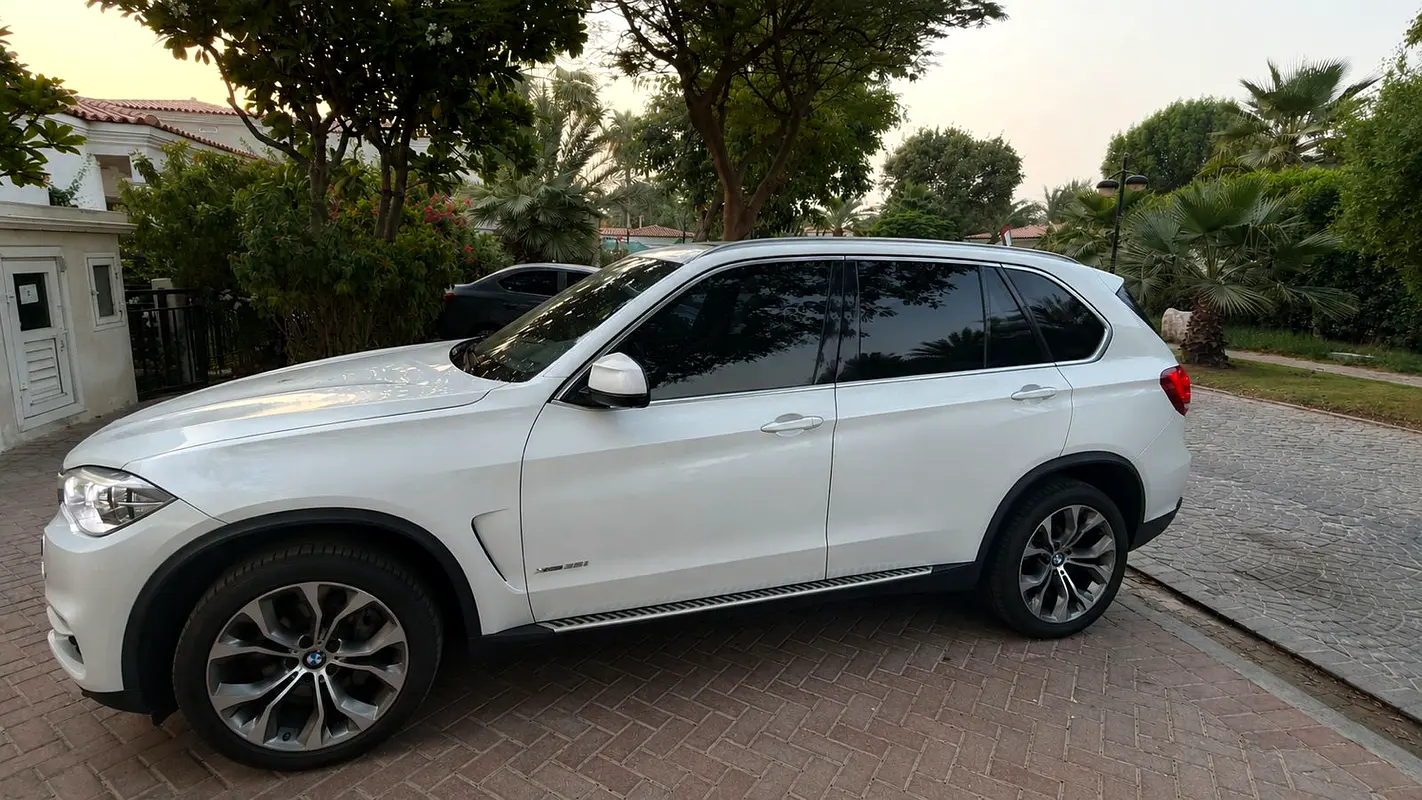 BMW X5 2016 — photo 1 of 4
