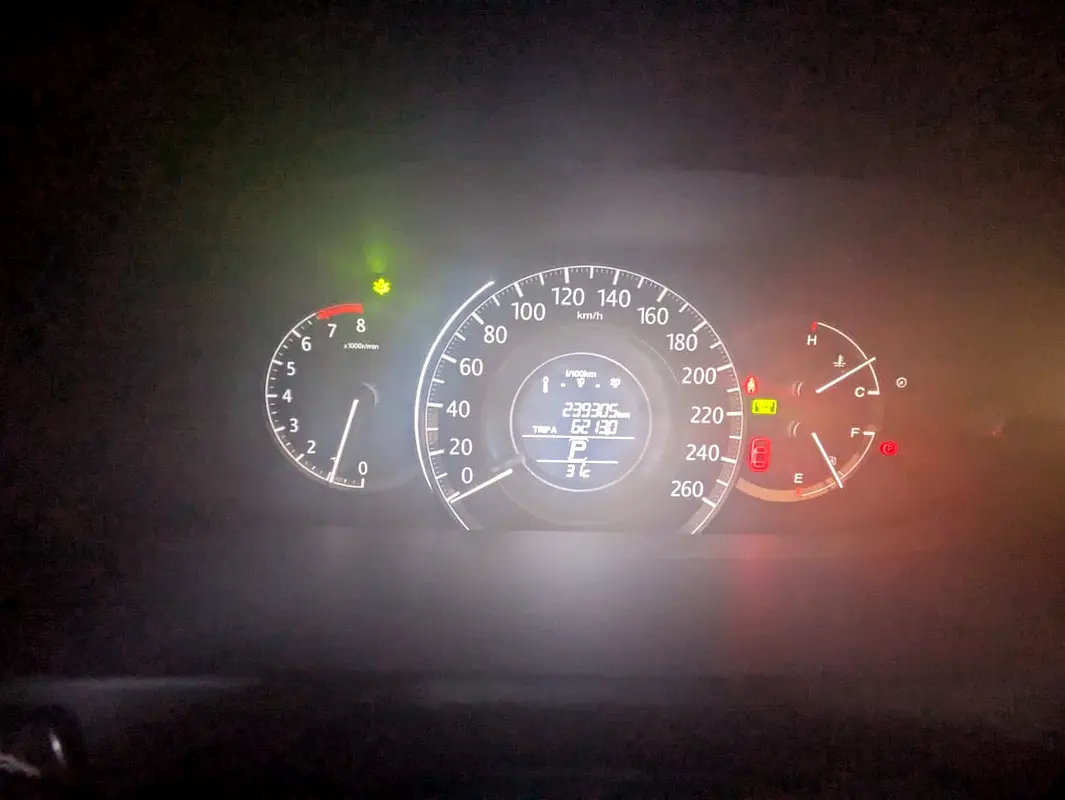 Honda Accord 2016 — photo 1 of 6