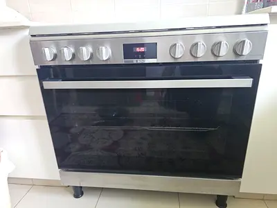 Bosch Series 6 Gas Cooker 90cm – 5 Burner, Stainless/Black, 2021