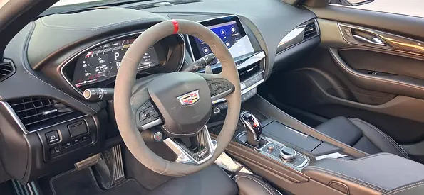صورة 8 لـ 2022 Cadillac CT5