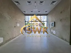Luxury Retail Unit for Rent in a Prestigious Area
