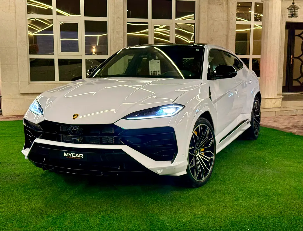 Lamborghini Urus 2026 — photo 1 of 18