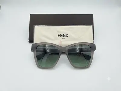 Fendi Green Gradient Square Sunglasses with Case - Authentic look