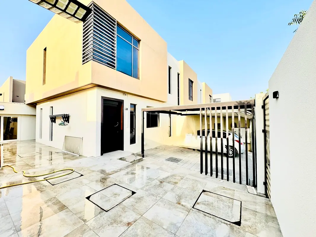 Fully furnished Luxury villa 3bhk 5 washroom maid room gast room cover parking Al Nasma Sharjah