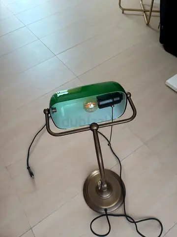 Antique-style Green Glass Banker Desk Lamp