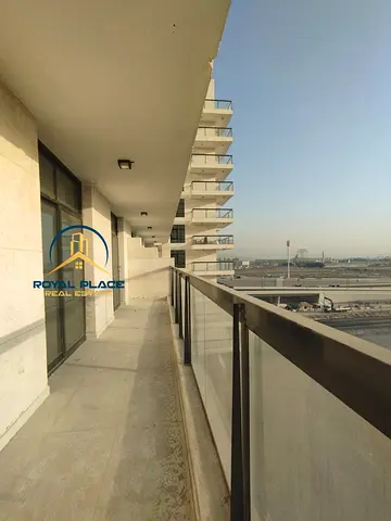 SPACIOUS 2BHK | BEST PRICE | HUGE BALCONY