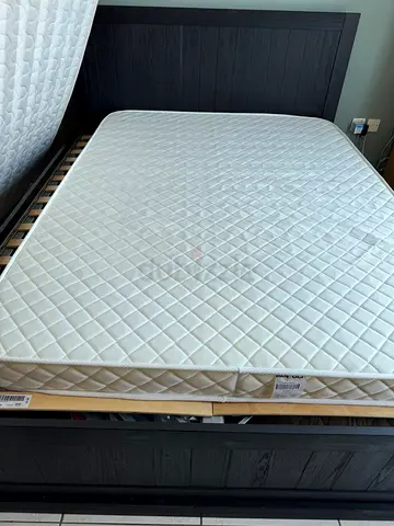 Queen Size Mattress 140x190 cm