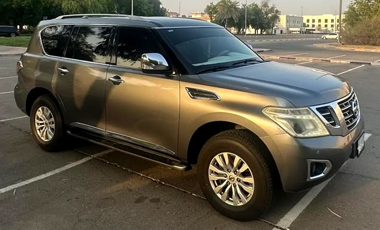 Nissan Patrol 2019 — photo 1 of 13