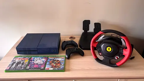 Xbox One 1TB (Forza Motorsport 6 Special Edition) + Thrustmaster Racing Wheel Bundle