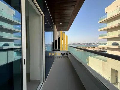 Stylish Studio w/ Balcony & Partial Sea View