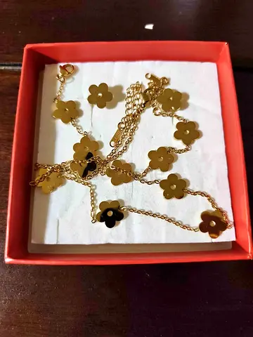 Gold plated set earrings, bracelet and necklace