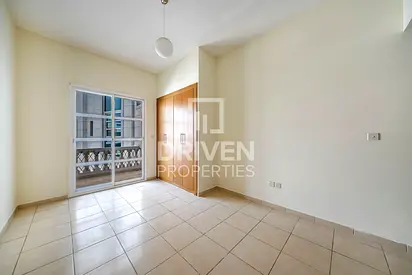 High Floor | Unique Layout | Ready to Move in
