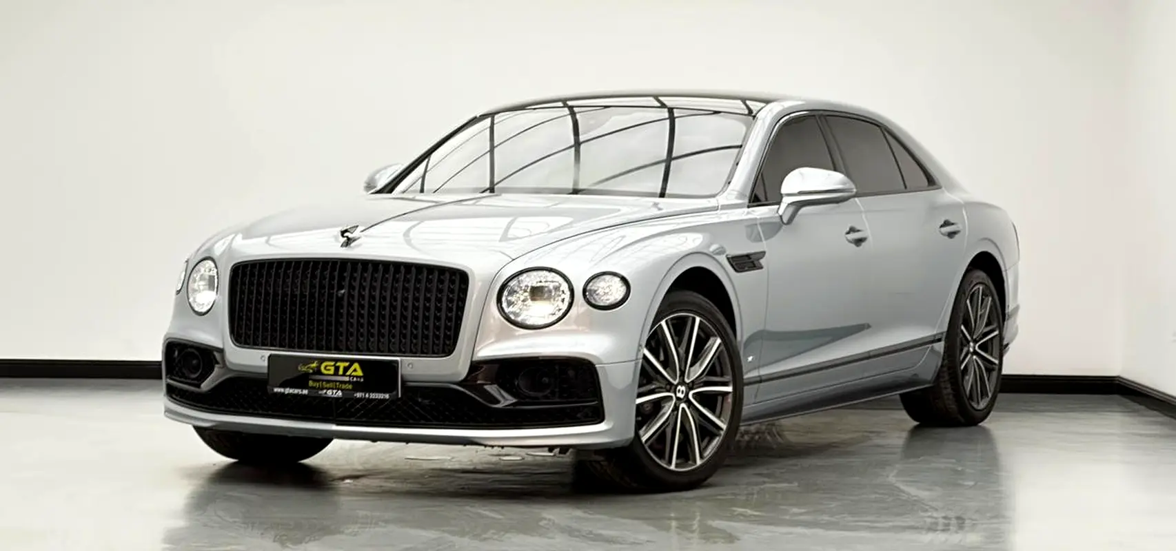 Bentley Flying Spur 2021 — photo 1 of 16
