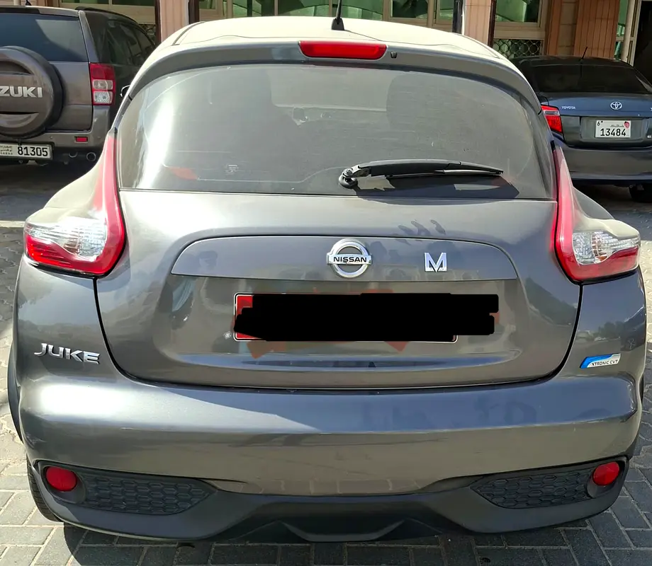 Nissan Juke 2015 — photo 1 of 5