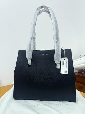 Charles and Keith Sansa Tote Bag - Noir (Black) - Brand New