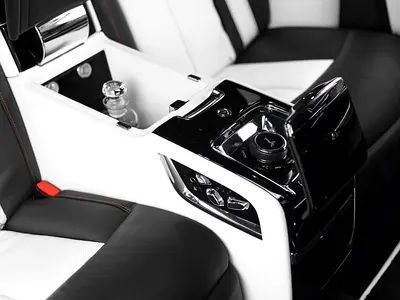 2019 ROLLS-ROYCE PHANTOM 缩略图 19