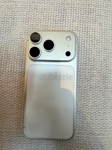 iPhone 17 pro 256gb silver just active 0 cycle