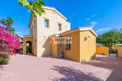 Spacious 4 BR+ Maid | Corner Villa | Palmera 1