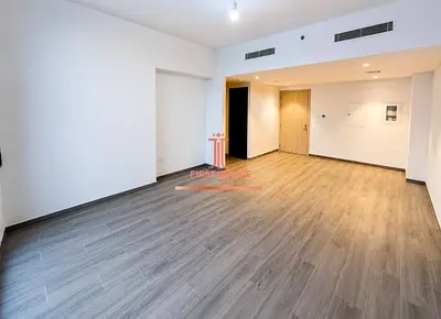 Community Living | Golf View | Closed Kitchen