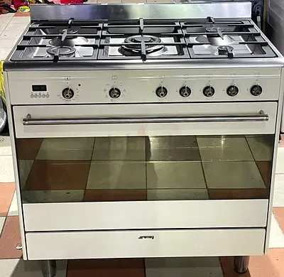 Smeg cooker top gas oven electric 90x60cm for sale