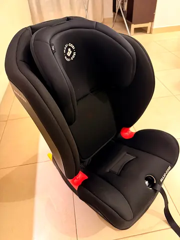 Maxi-Cosi Titan car seat