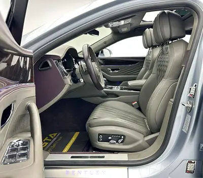 2021 Bentley FLYING SPUR — миниатюра 14