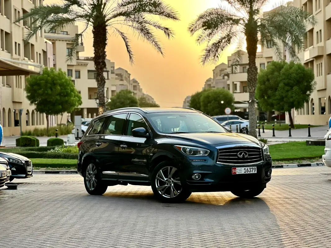 Infiniti JX-Series 2013 — photo 1 of 20